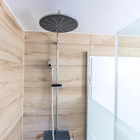 Avec Piscine Gratuite *