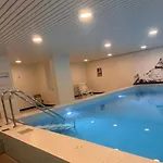 Avec Piscine Gratuite 몰진스
