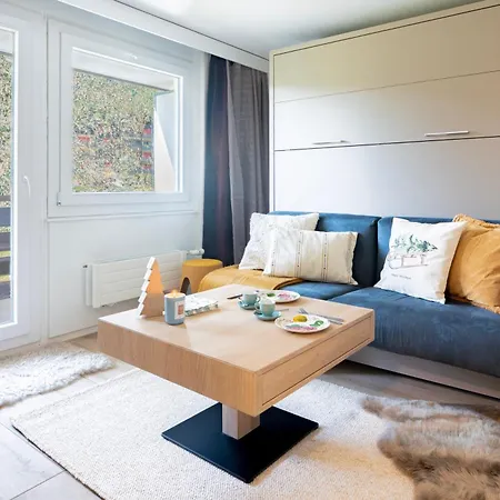 Avec Piscine Gratuite